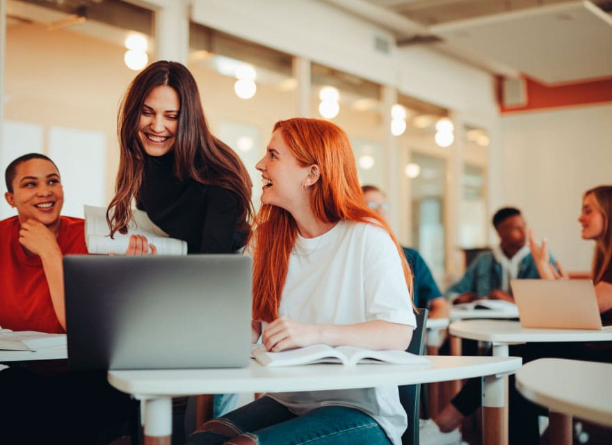 Beantrage einen Studienkredit und finanziere deine Ausbildung mit Quickkredit Beantrage einen Studienkredit und mache Fortschritte in deiner Karriere, wie du es dir immer erträumt hast.